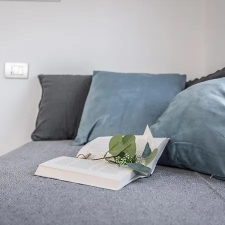 Emilia Urban Appartement *